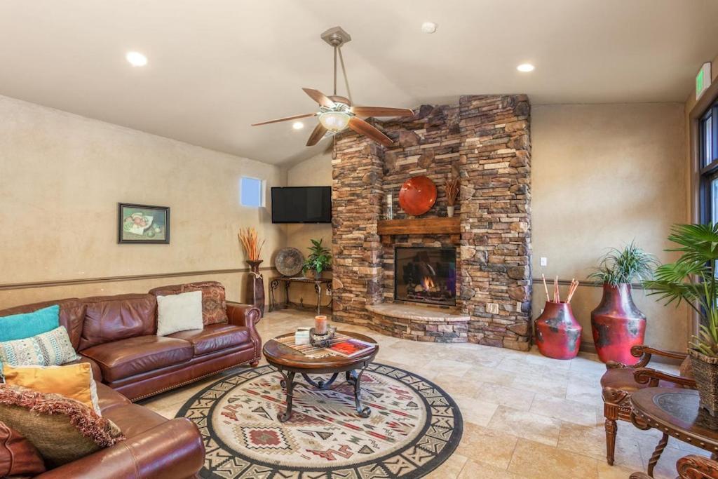Coral Springs Resort H2 Brand New Home, Community Pool, Outdoor Fireplace, And Near Sand Hollow Ουάσινγκτον Εξωτερικό φωτογραφία